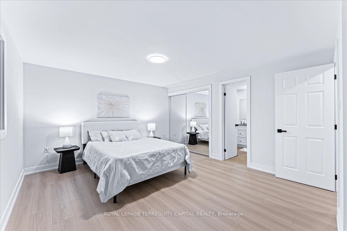 118 Shakespeare Crescent Upper Property Photo 22