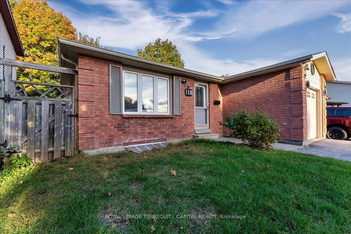 118 Shakespeare Crescent Upper Property Photo 30