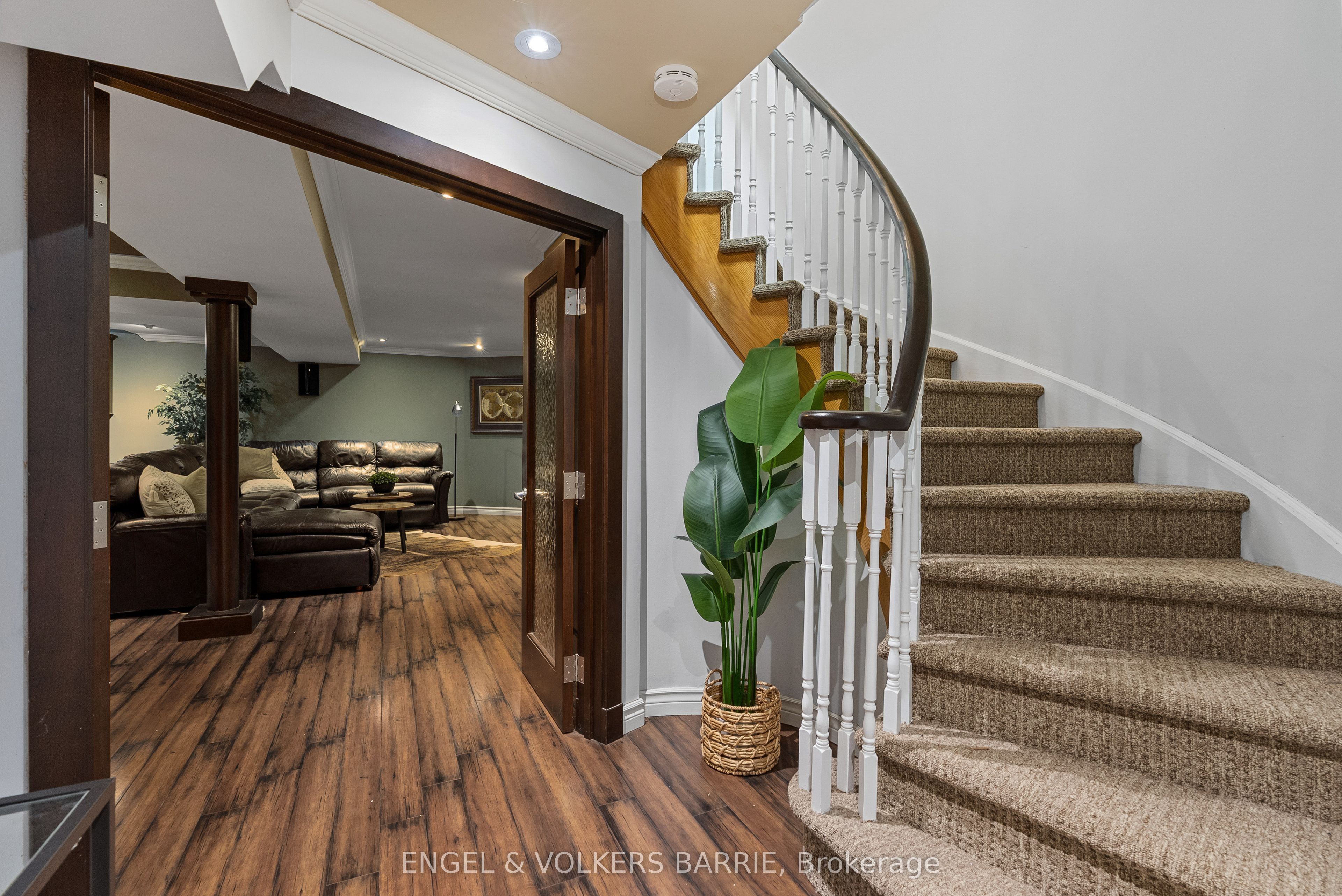 19 Grand Forest Drive Property Photo 40