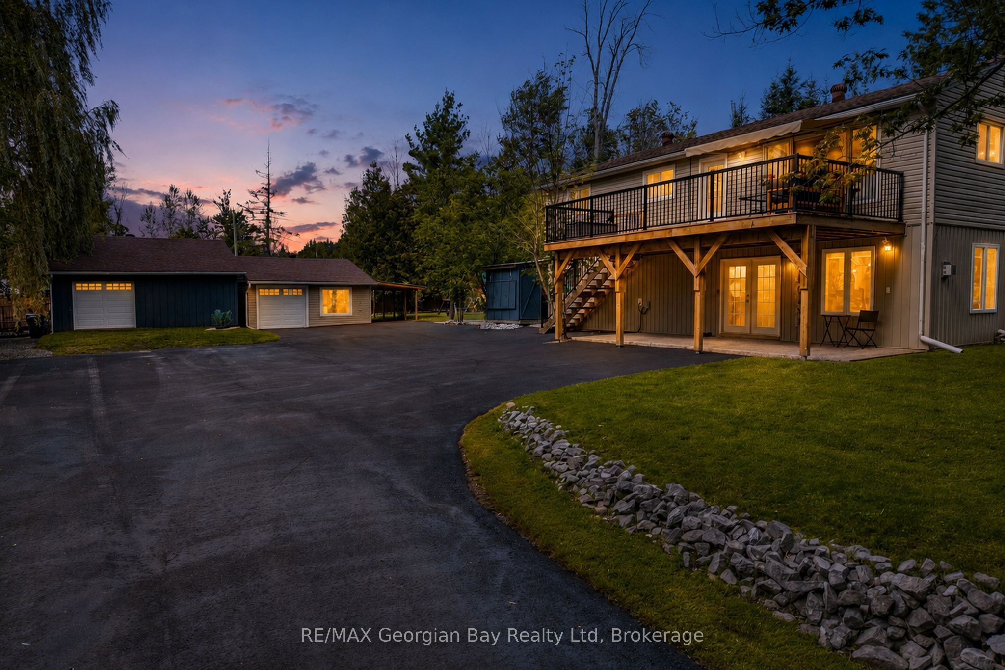 2384 Whetham Road Property Photo 1
