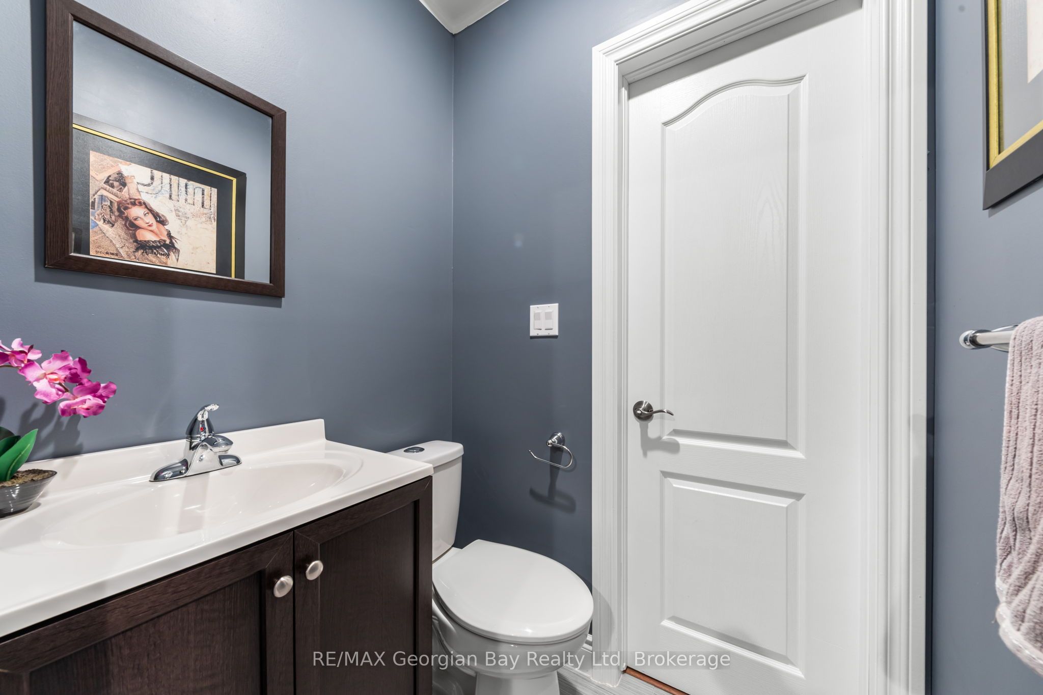 2384 Whetham Road Property Photo 18