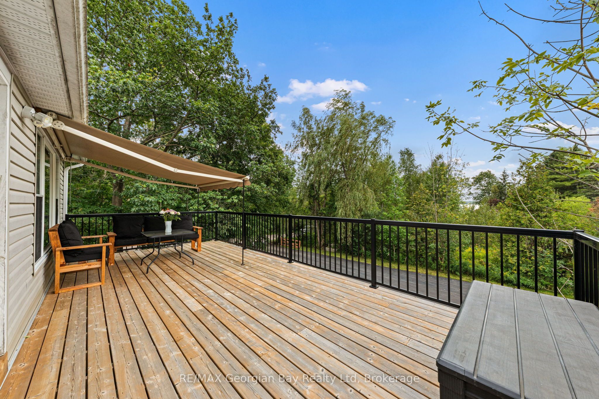 2384 Whetham Road Property Photo 44