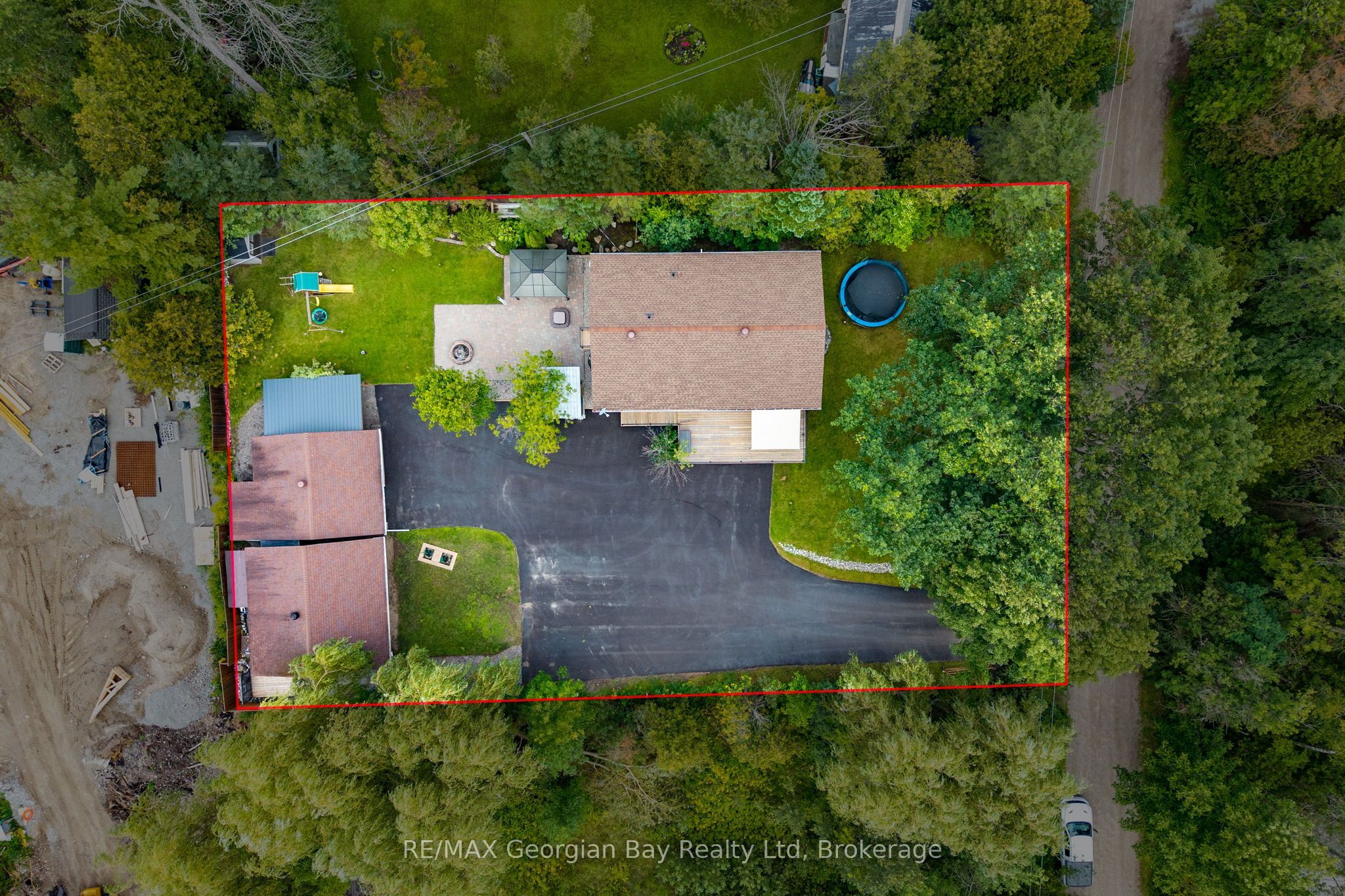 2384 Whetham Road Property Photo 46