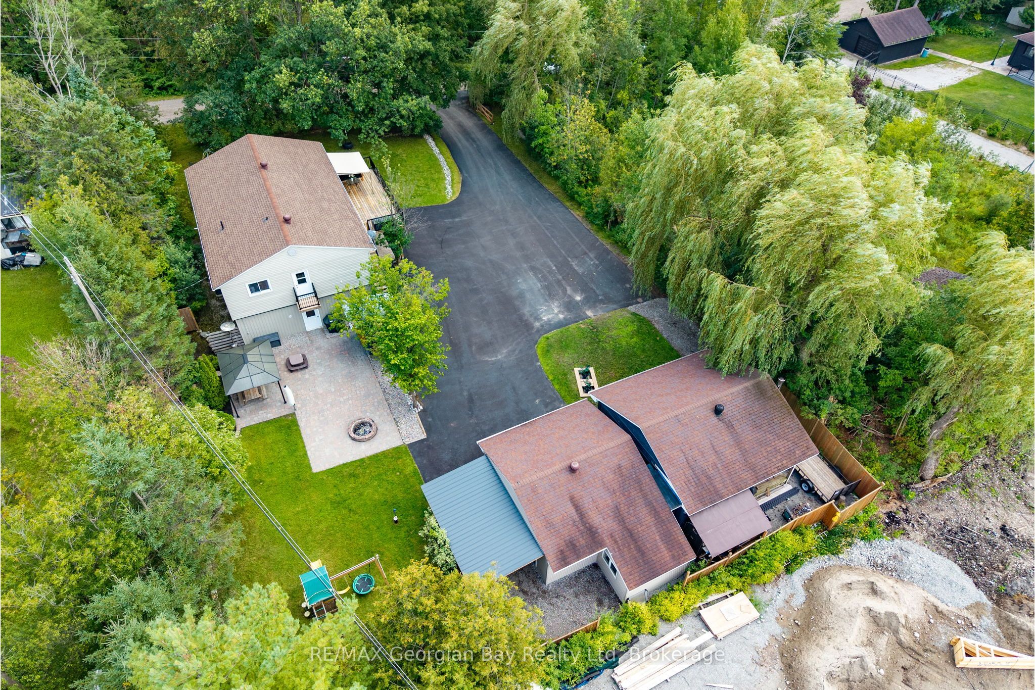2384 Whetham Road Property Photo 47
