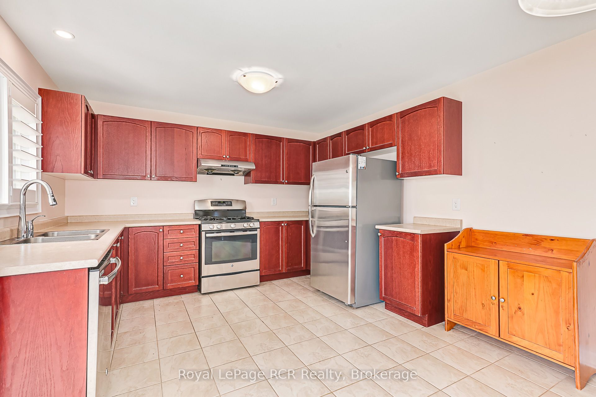 252 Spruce Street Property Photo 17