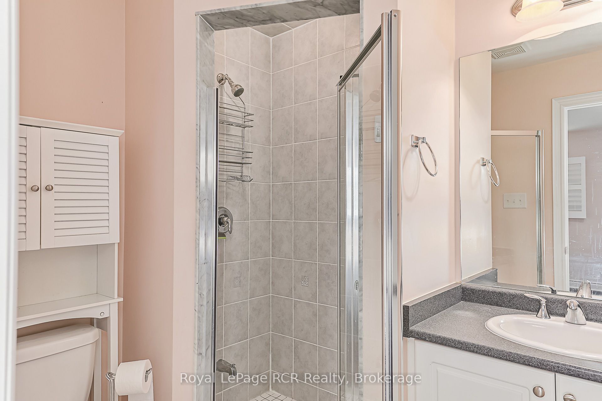 252 Spruce Street Property Photo 32