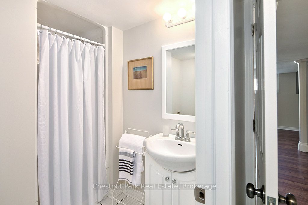 40 Barker Boulevard Property Photo 23