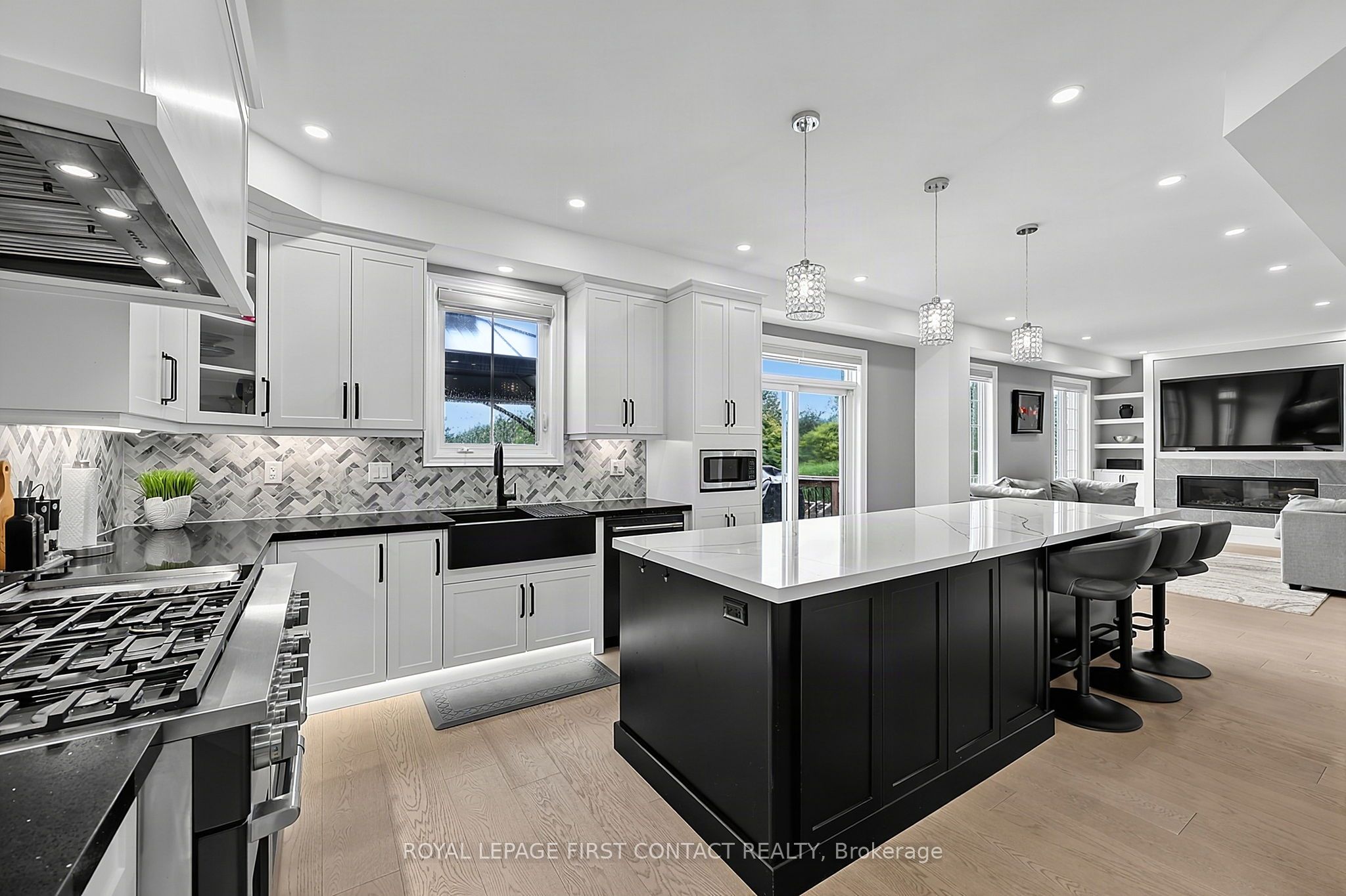 36 Regalia Way Property Photo 13