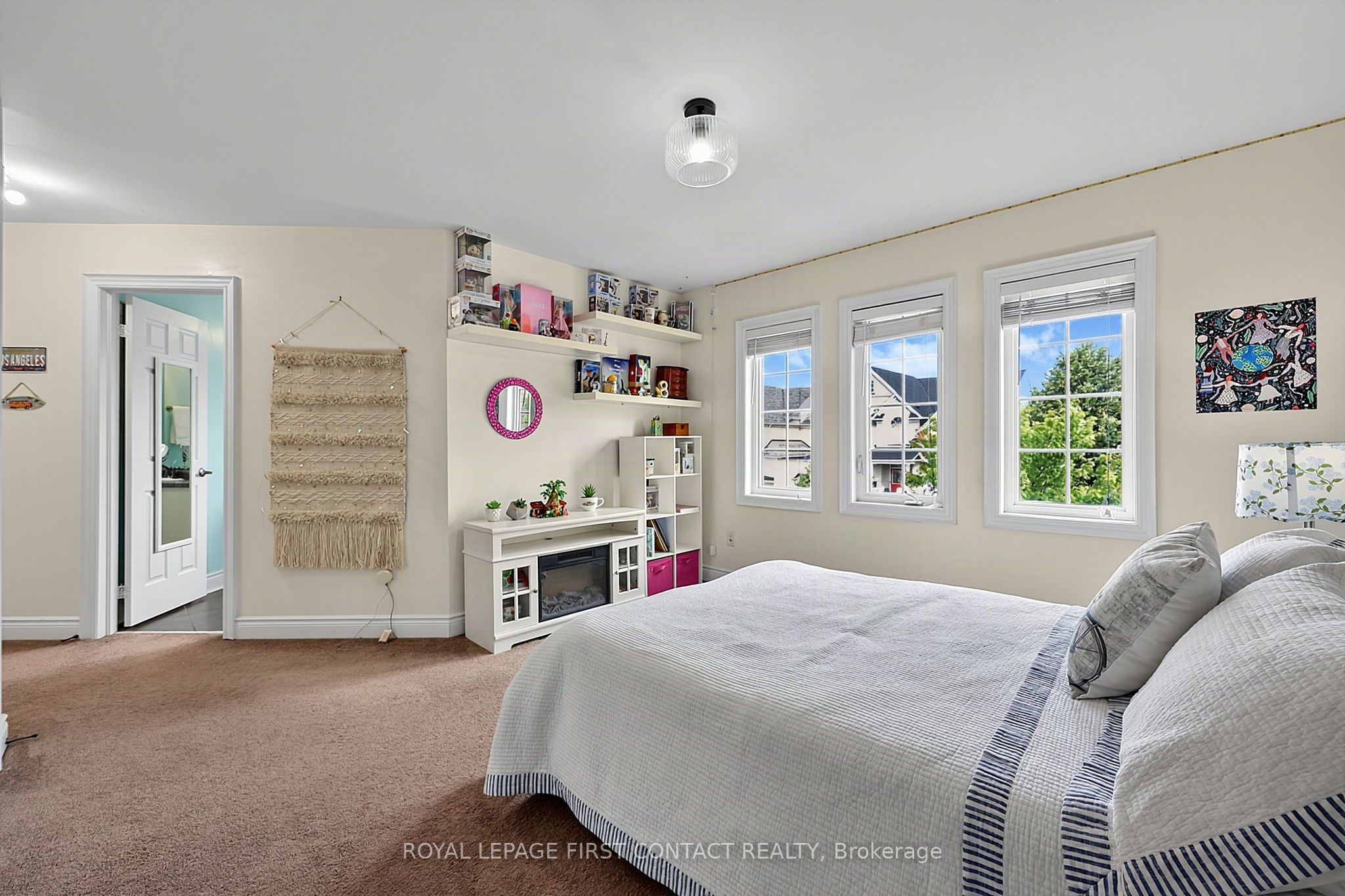 36 Regalia Way Property Photo 28
