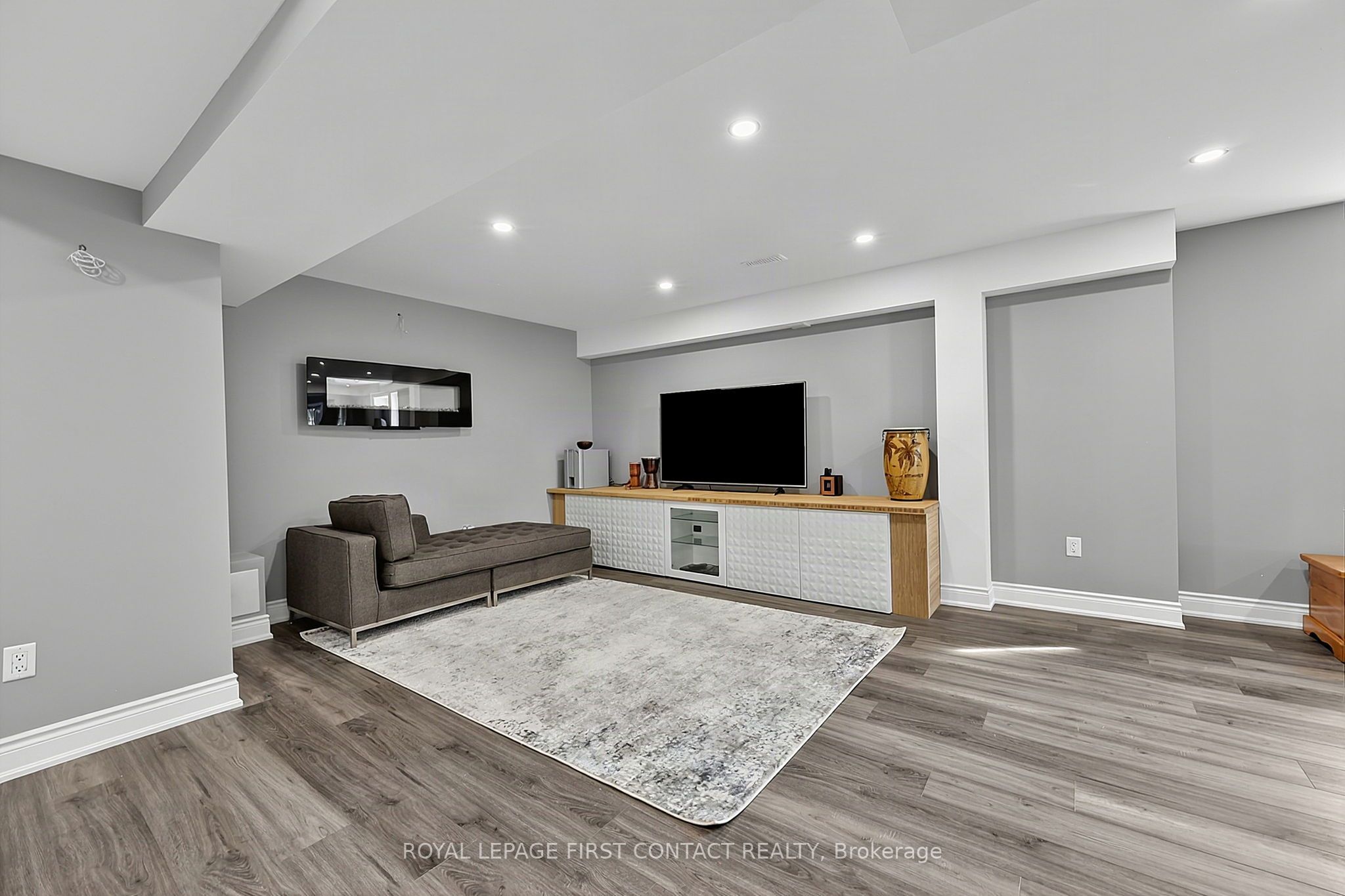 36 Regalia Way Property Photo 34