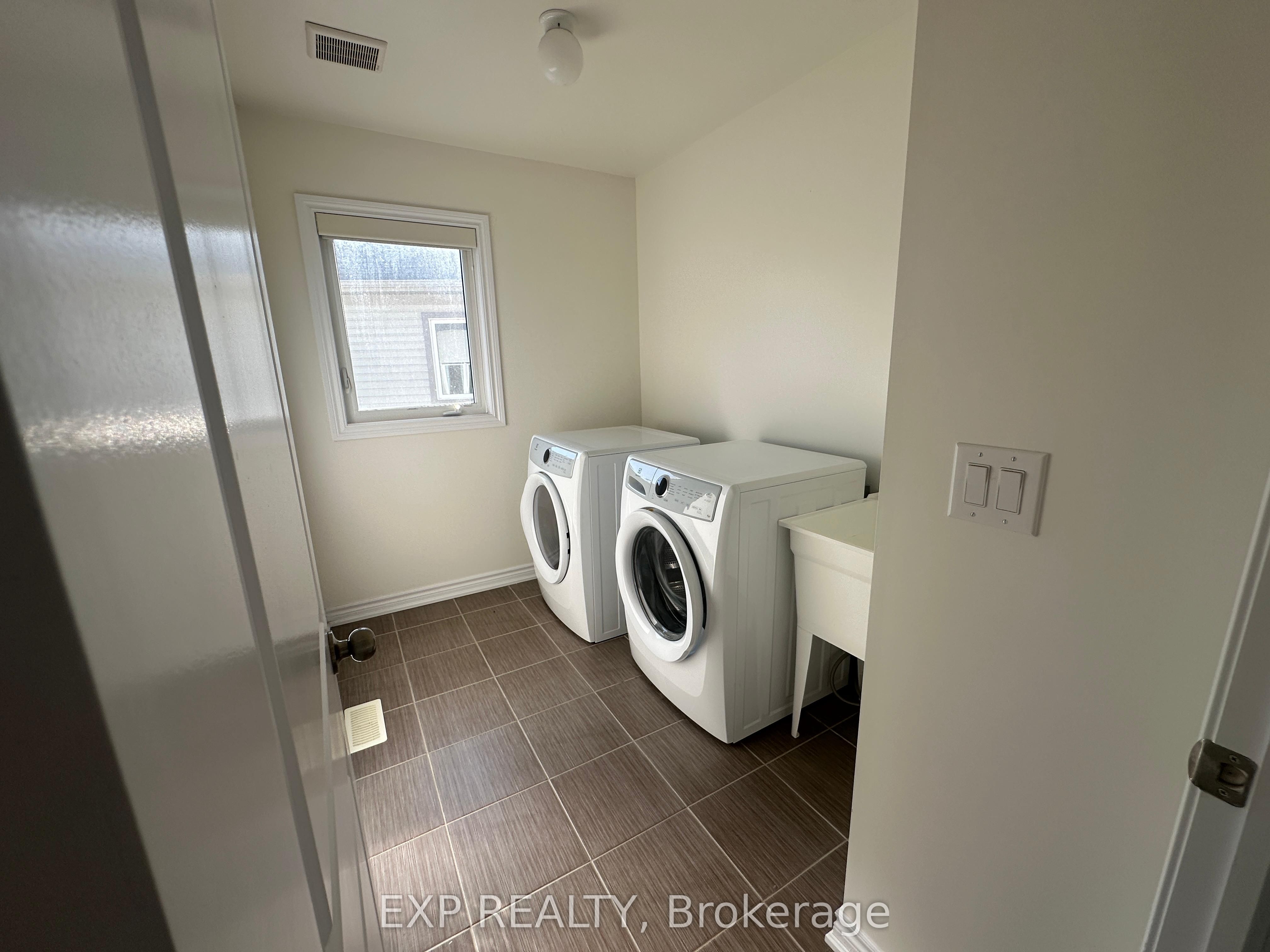 208 Isabella Drive 1 Property Photo 11