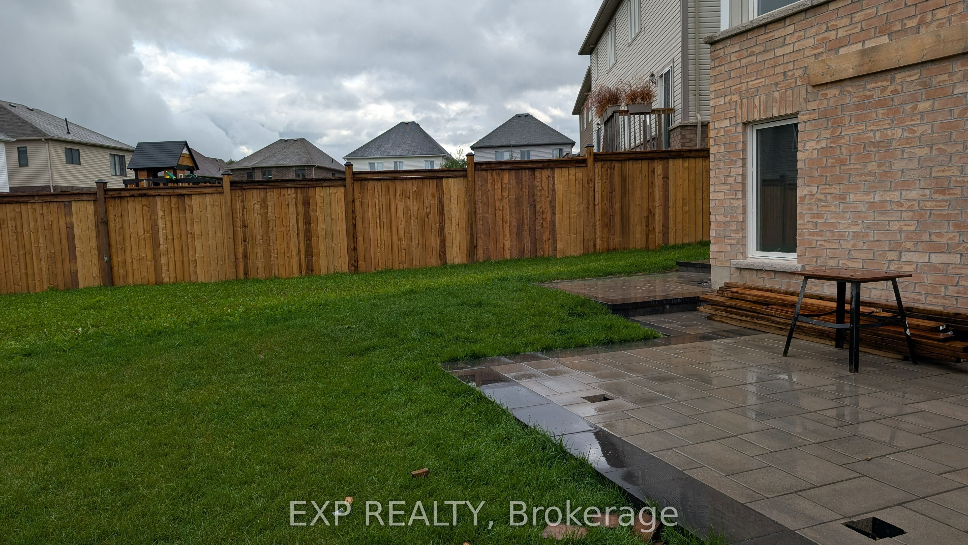 208 Isabella Drive 2 Property Photo 17