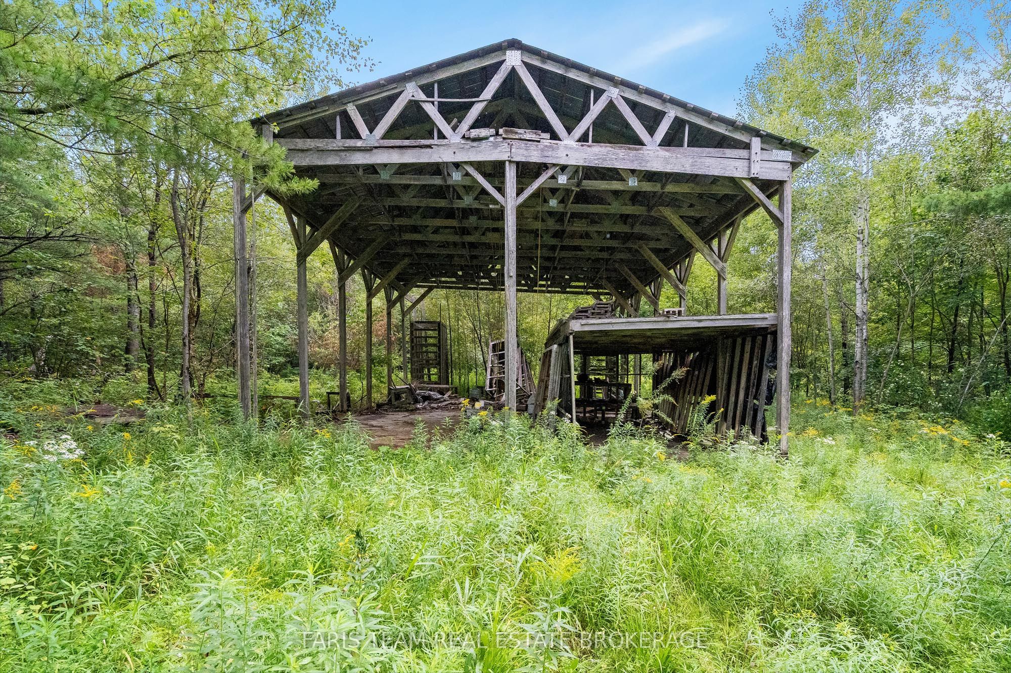 2444 Fairgrounds Road Property Photo 17