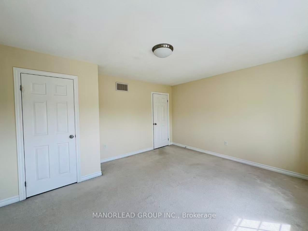 42 Parisian Crescent Property Photo 24