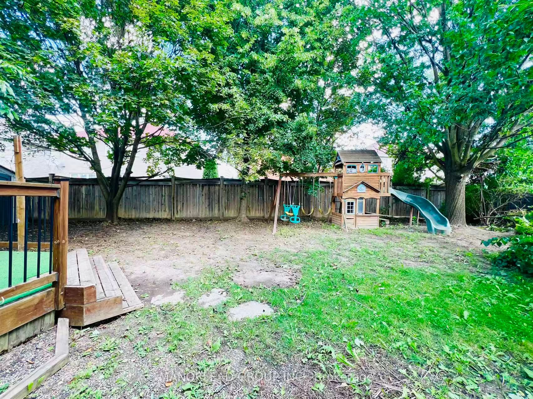 42 Parisian Crescent Property Photo 47