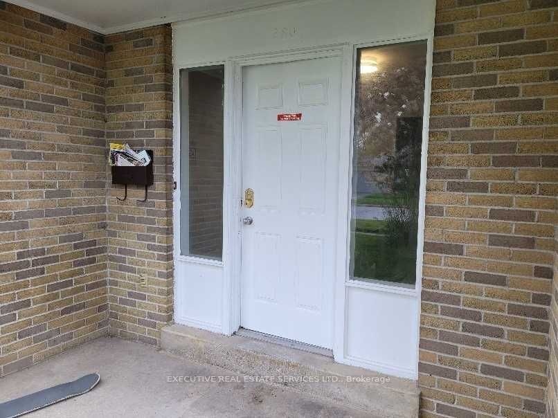 280 Cook Street Property Photo 4