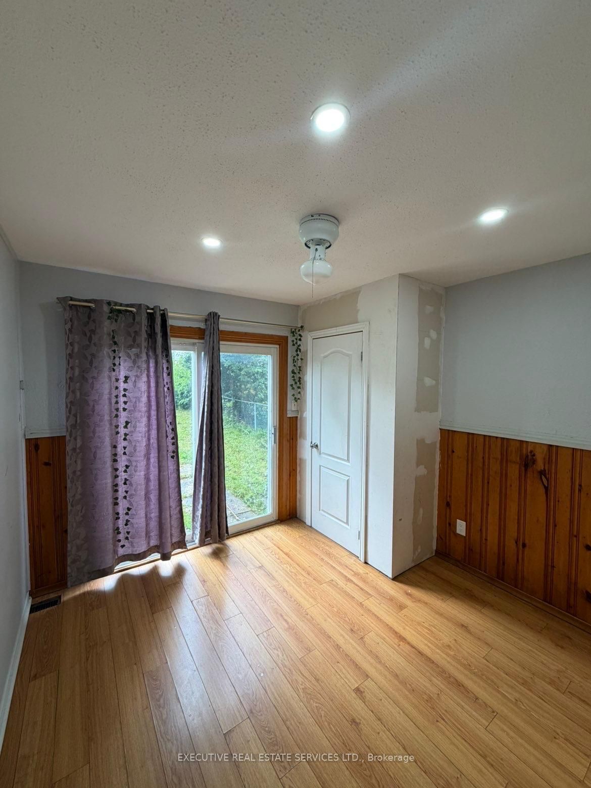 280 Cook Street Property Photo 17