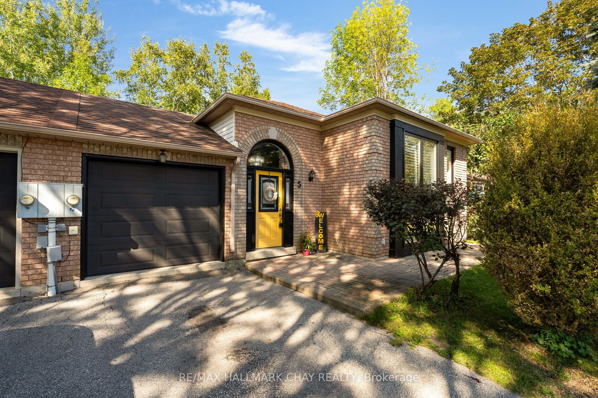 5 Harbour Crescent Property Photo 1