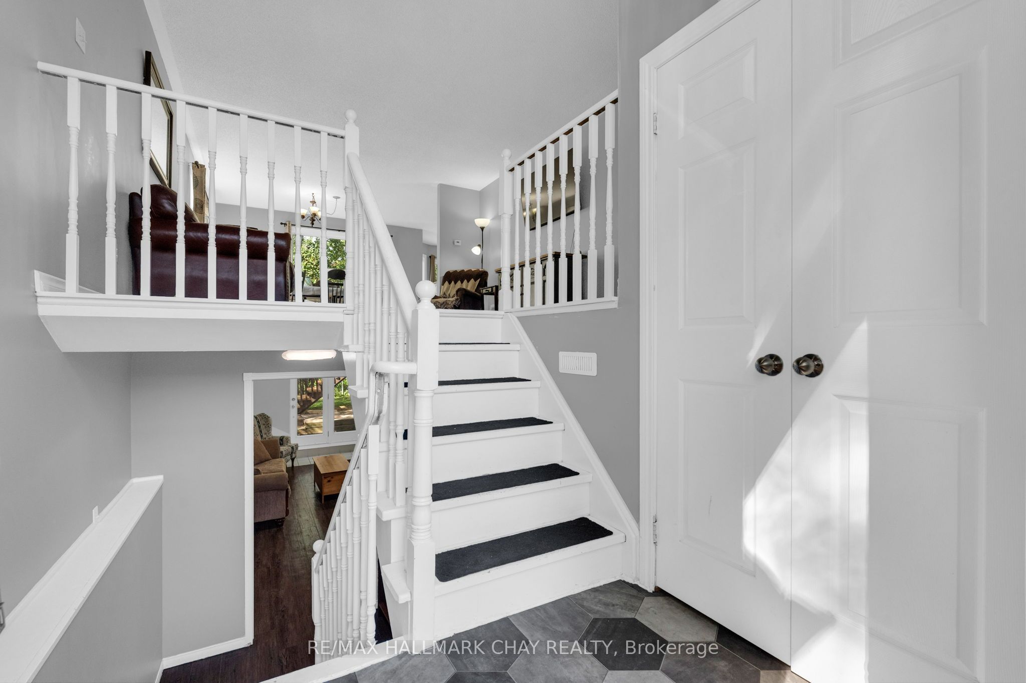 5 Harbour Crescent Property Photo 5