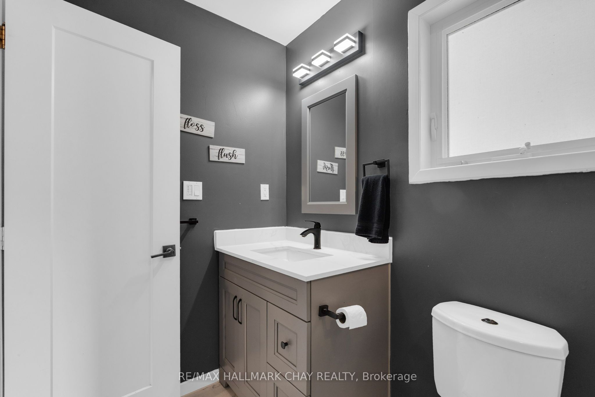 5 Harbour Crescent Property Photo 17