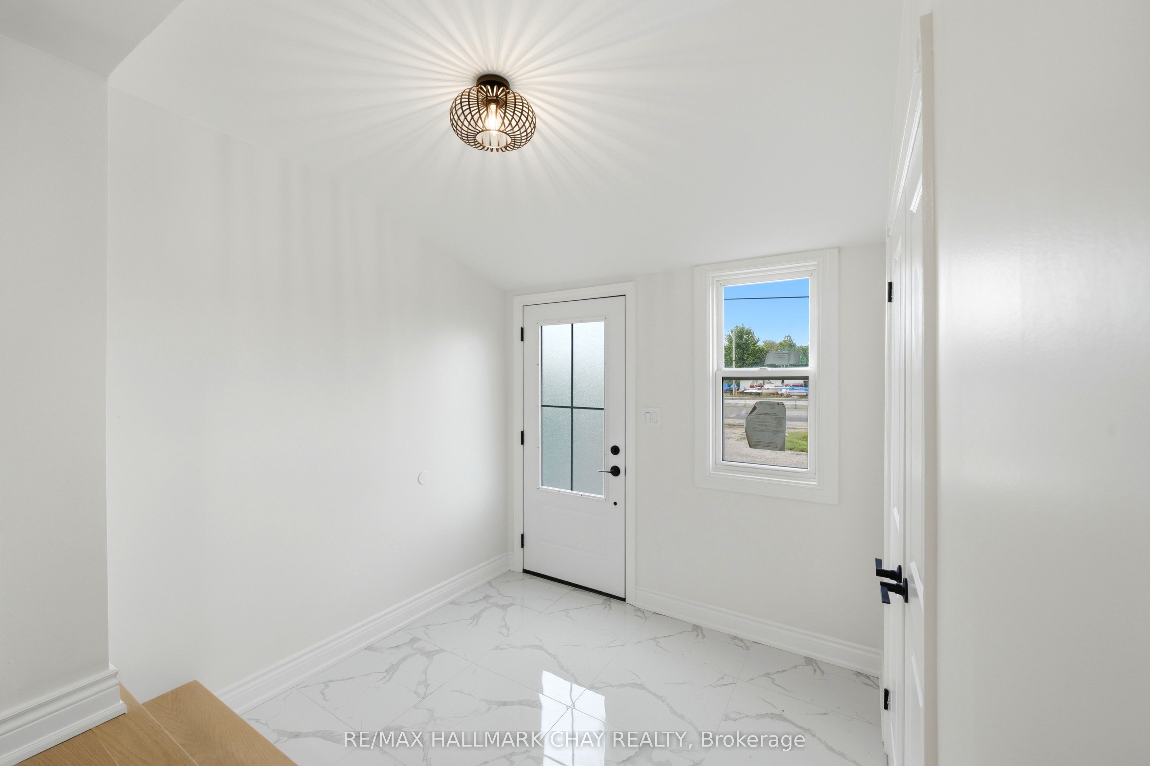8410 11 Highway Property Photo 4