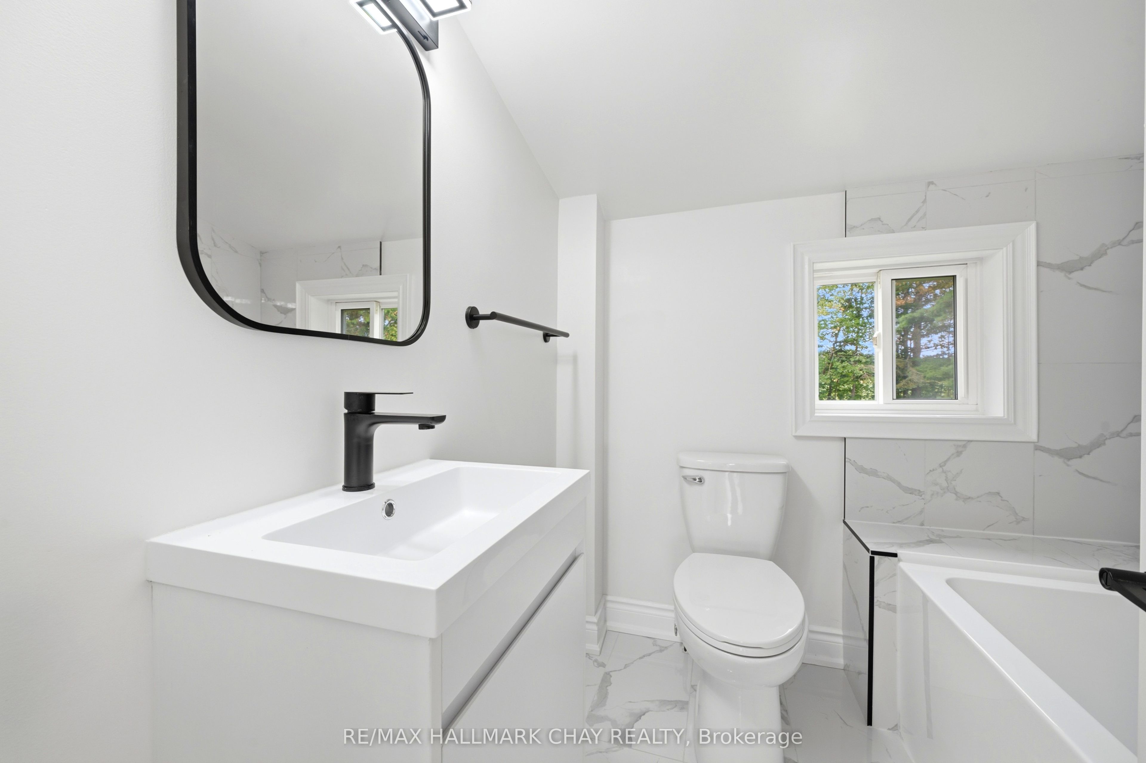 8410 11 Highway Property Photo 20