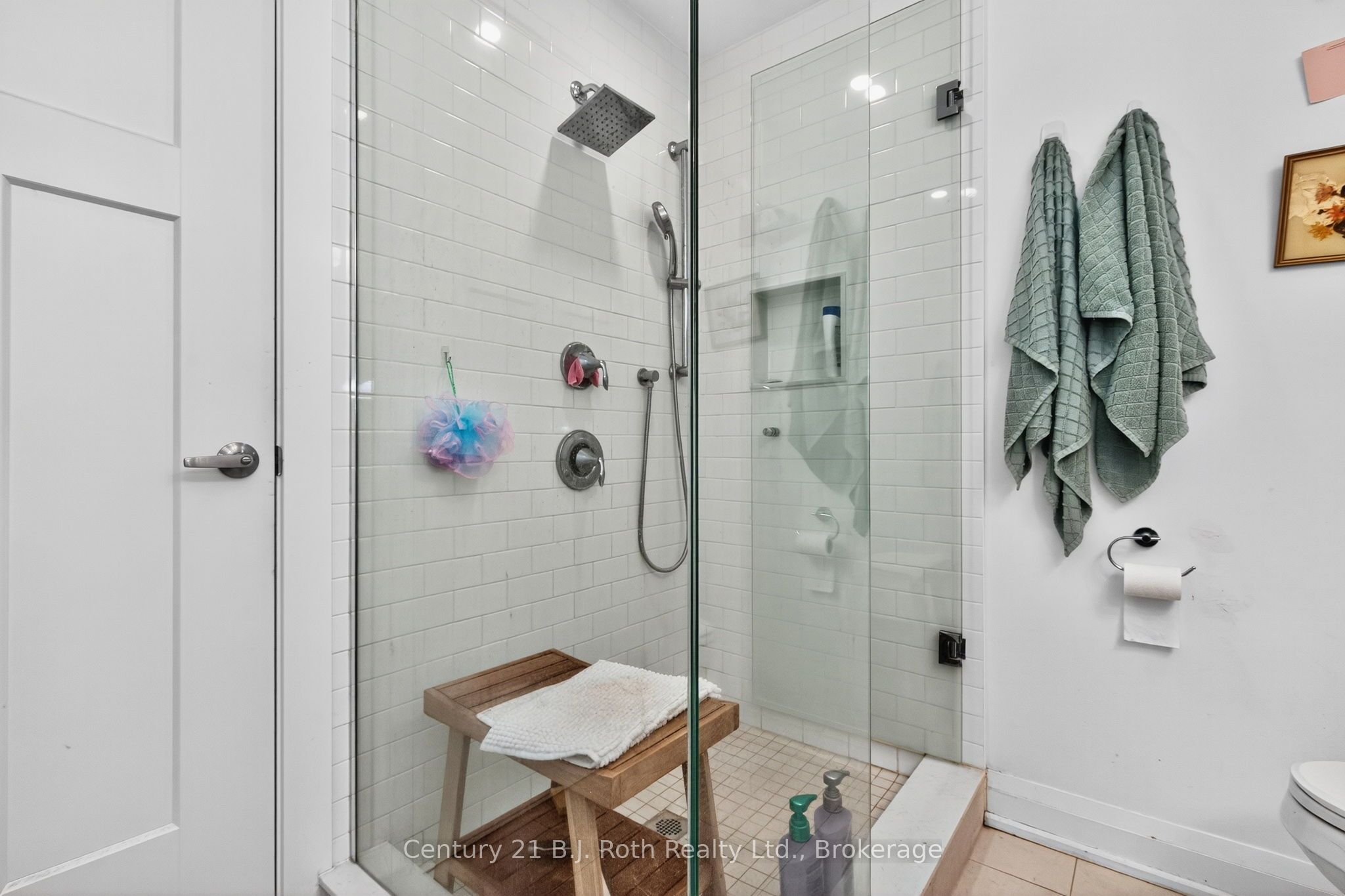 16 Samantha Lane Property Photo 24