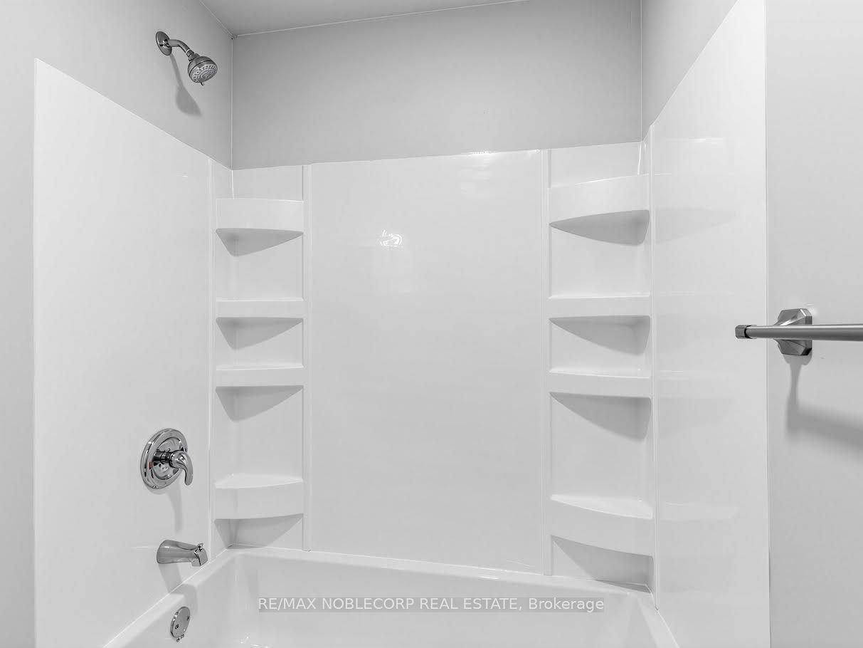 59 Scott Crescent Lower Property Photo 13