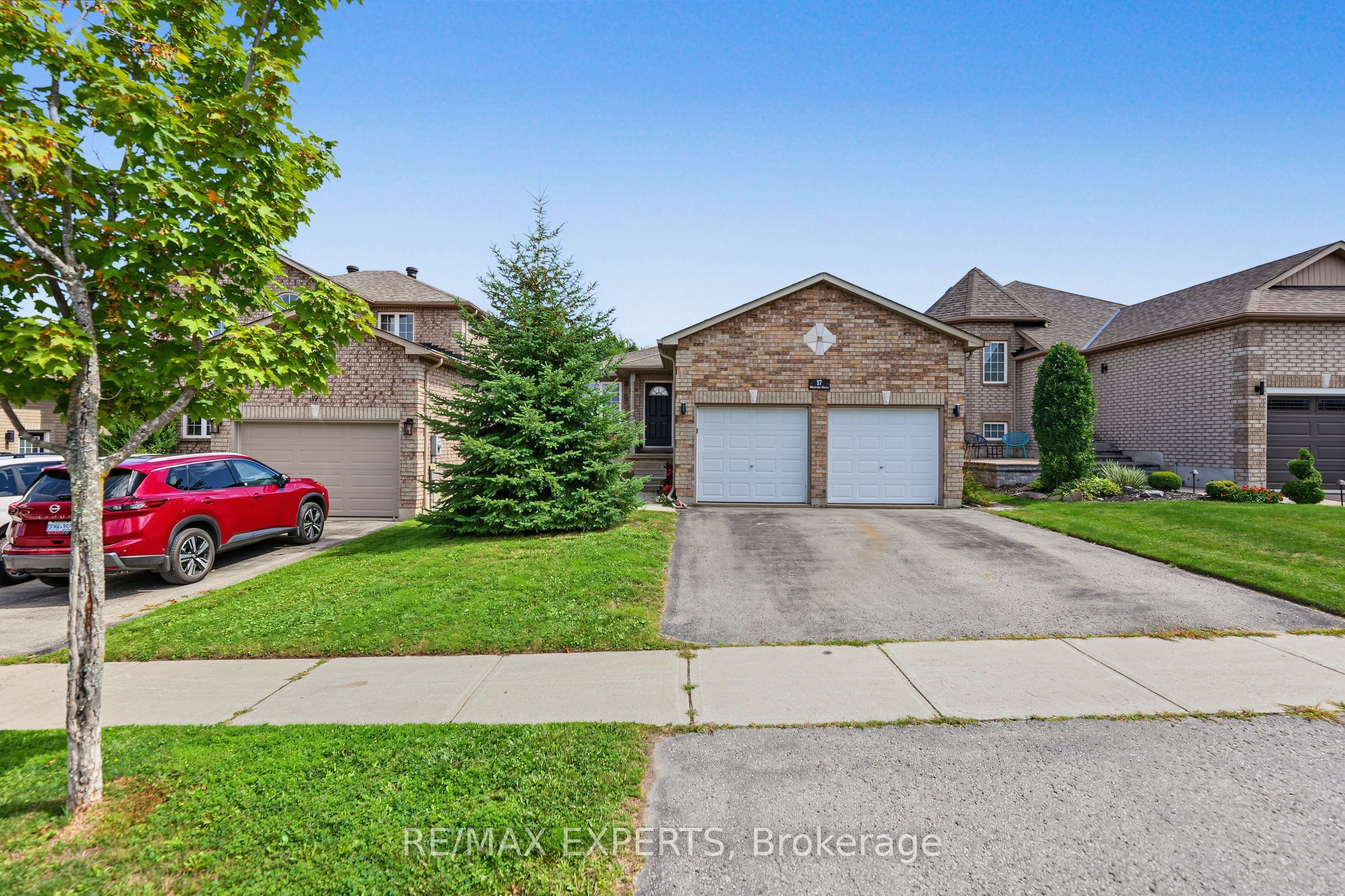 17 Michelle Drive Property Photo 1