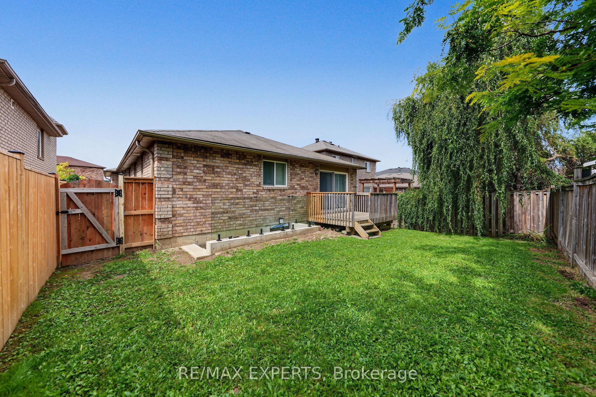 17 Michelle Drive Upper Property Photo 25