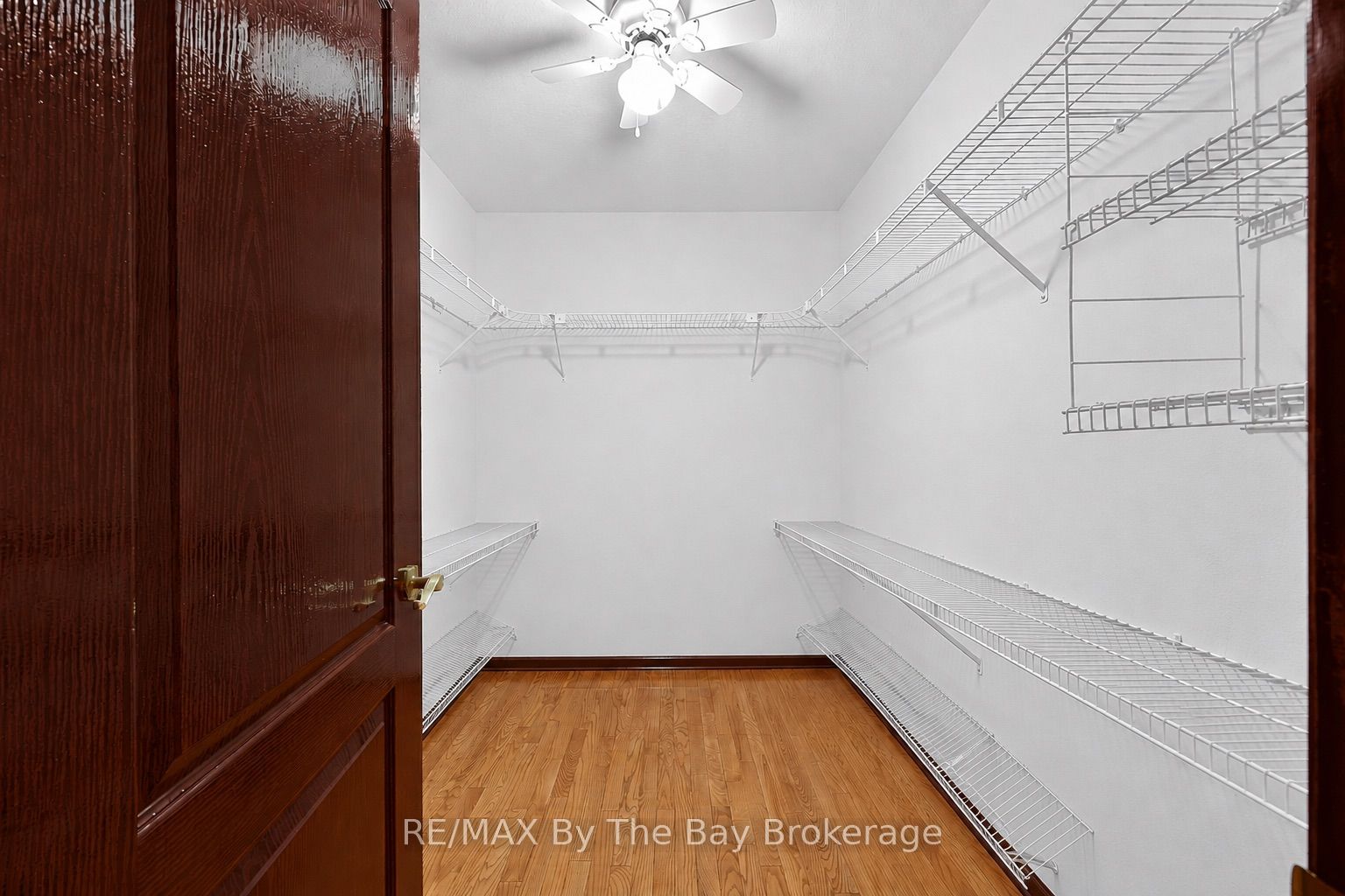 90 Goldfinch Crescent Property Photo 20