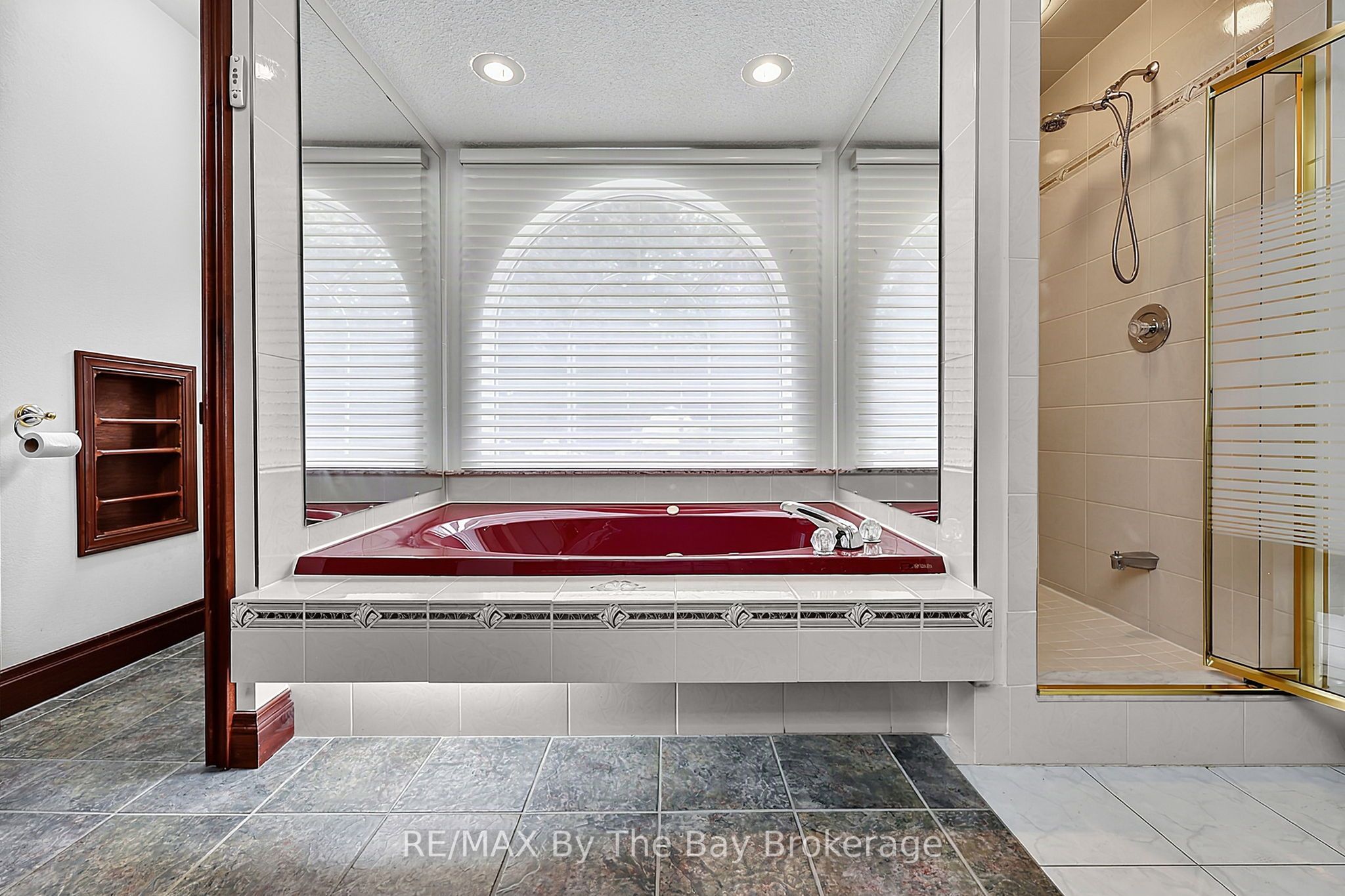 90 Goldfinch Crescent Property Photo 22