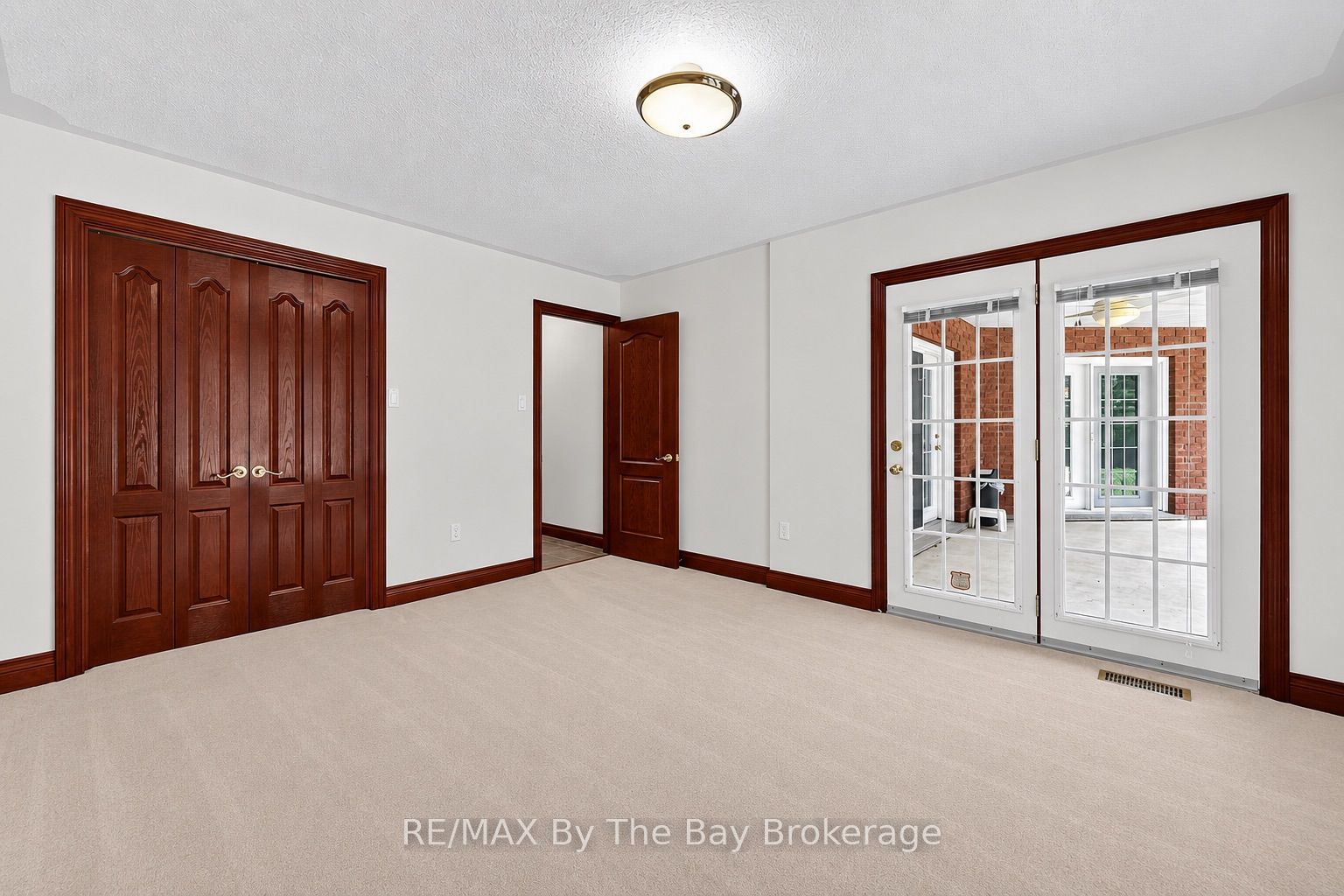 90 Goldfinch Crescent Property Photo 27