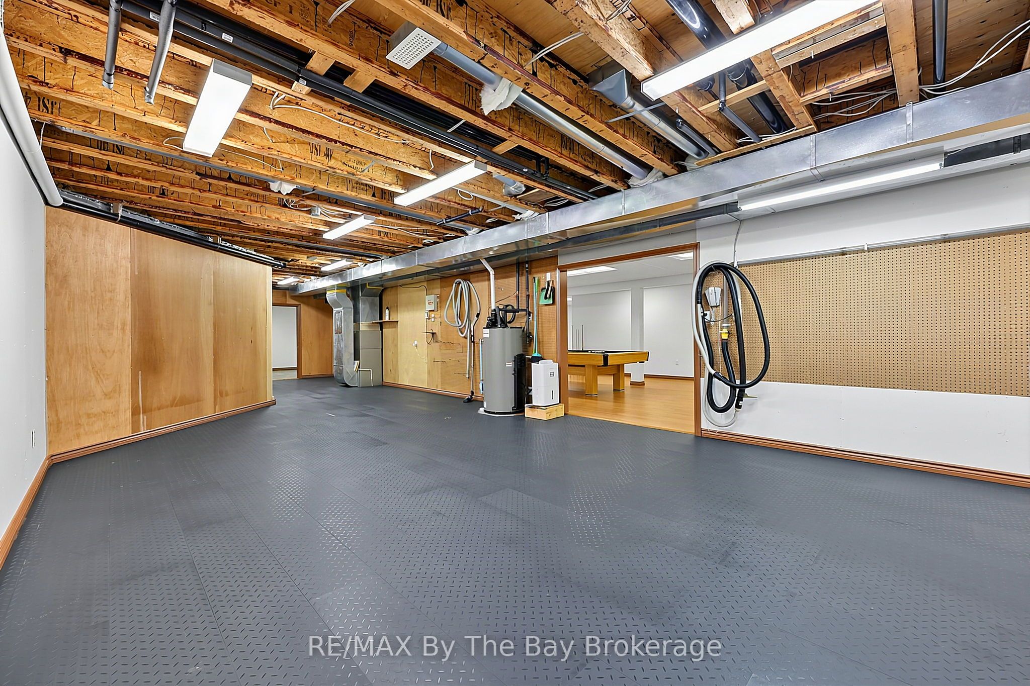 90 Goldfinch Crescent Property Photo 34