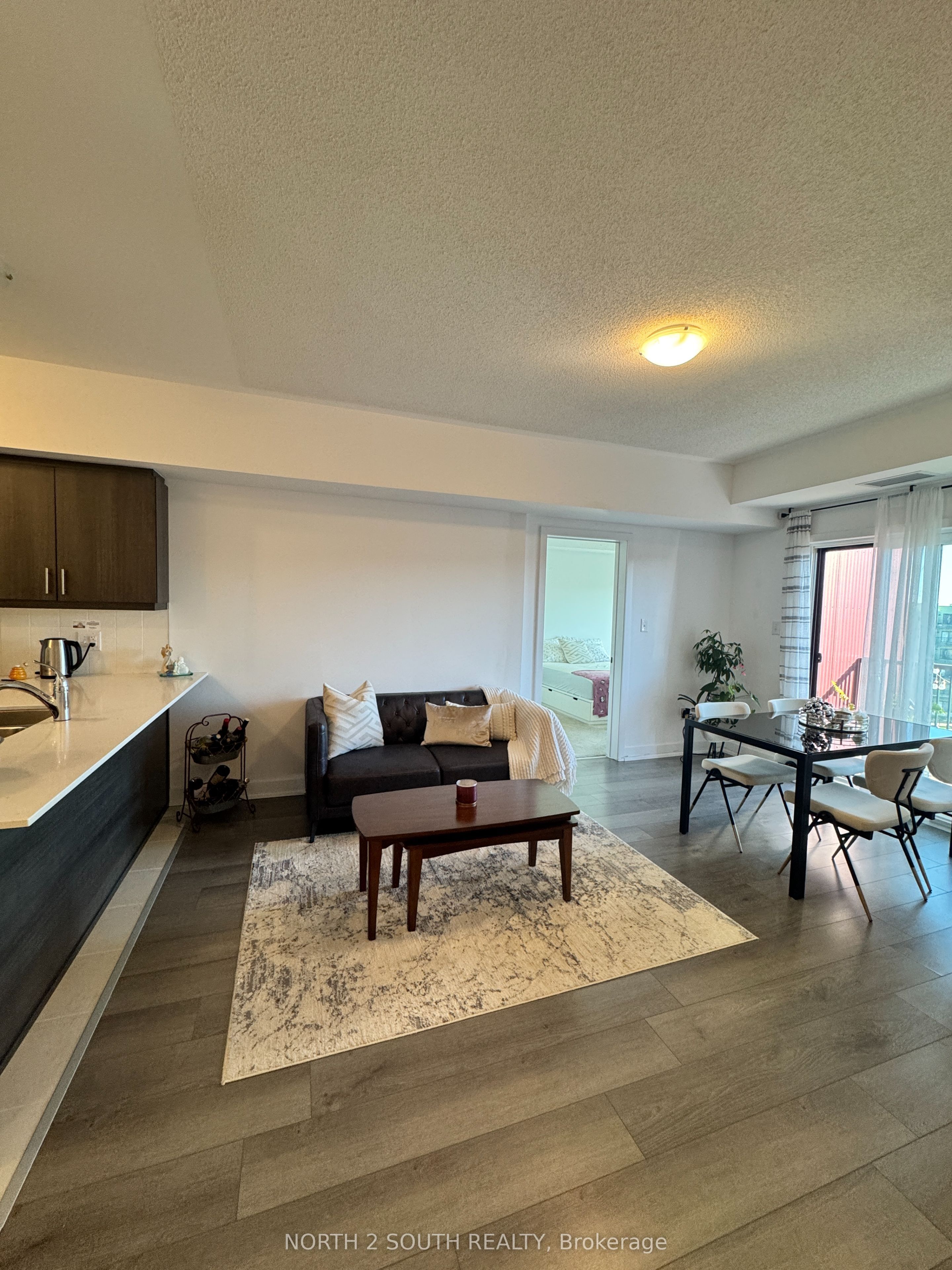 4 Spice Way 509 Property Photo 5