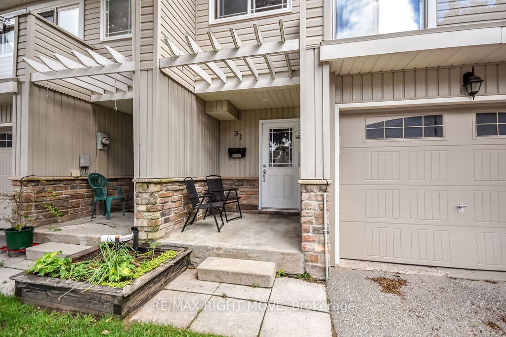 12 LANKIN Boulevard 31