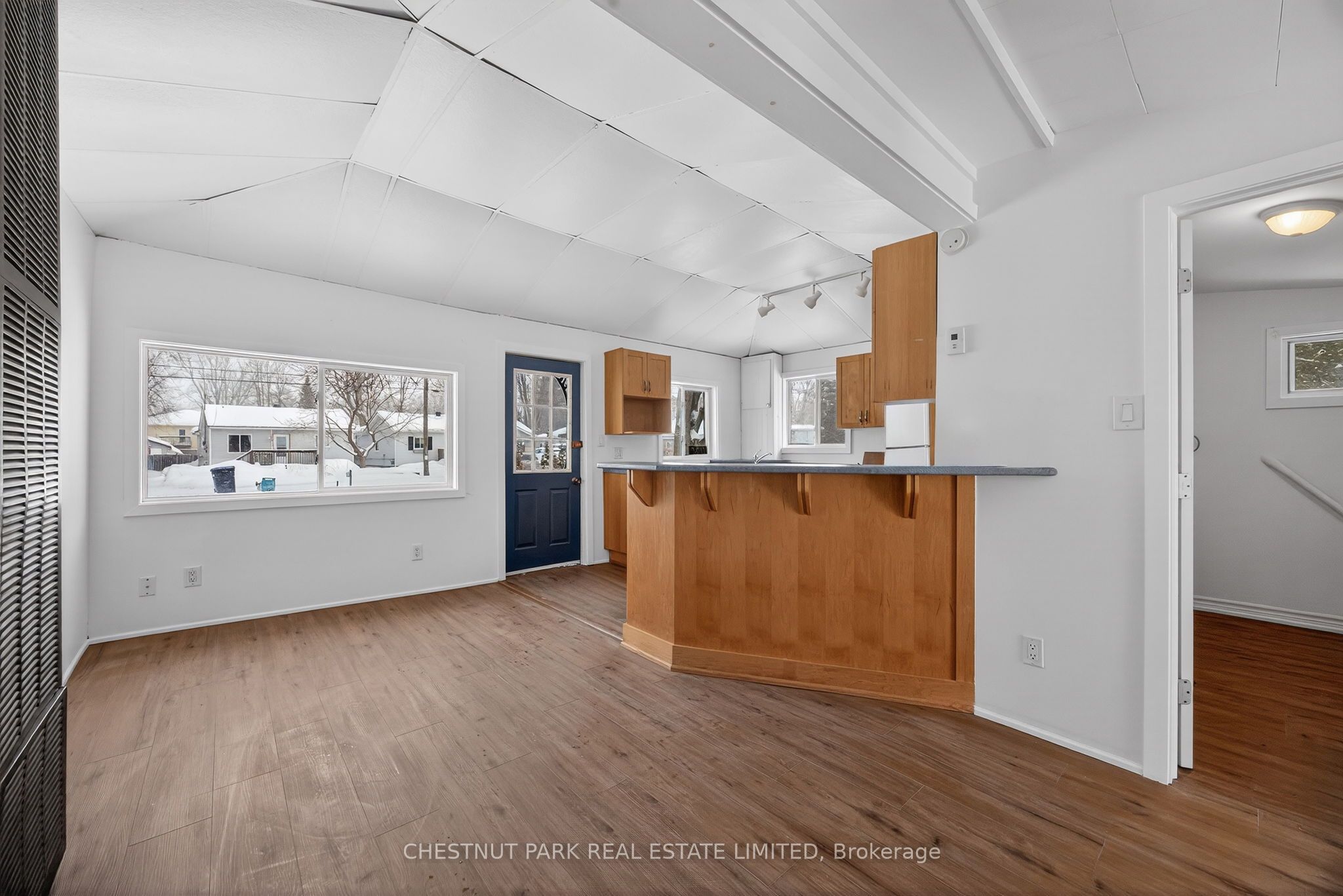3410 Beachview Avenue Property Photo 7