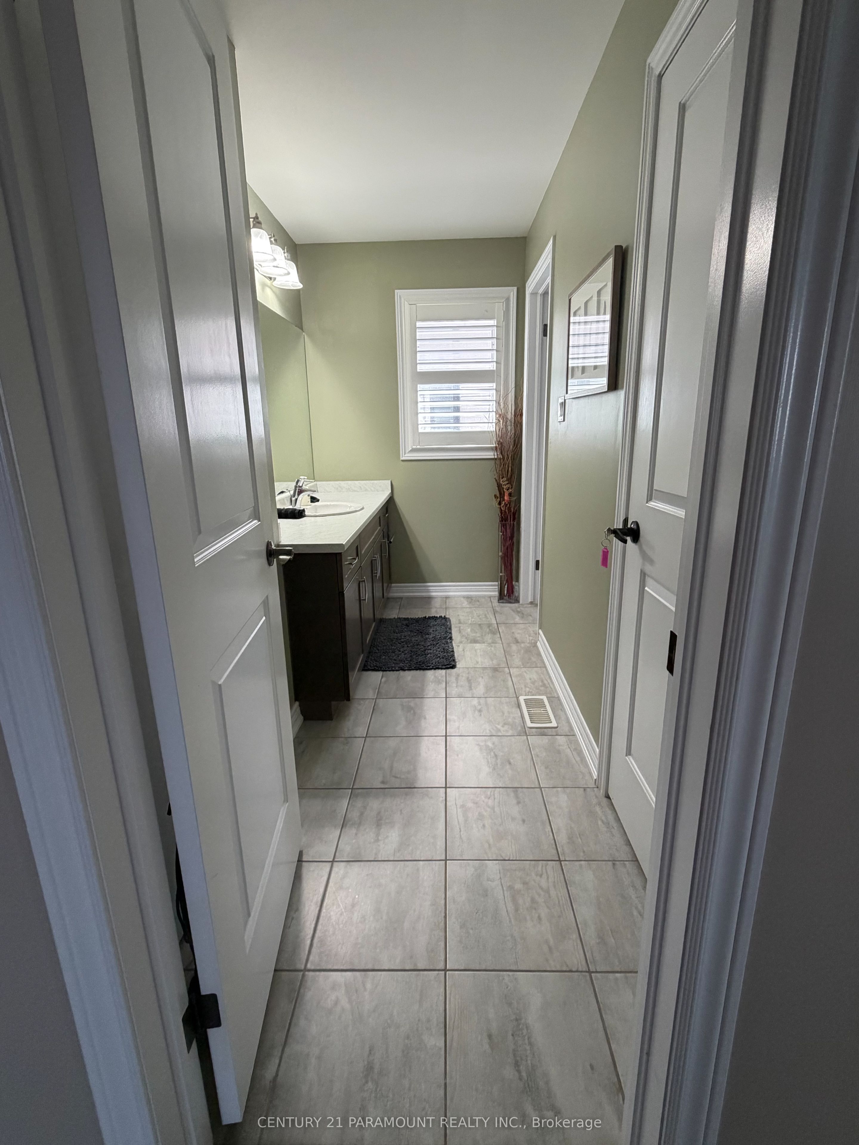 15 Portland Street Property Photo 13