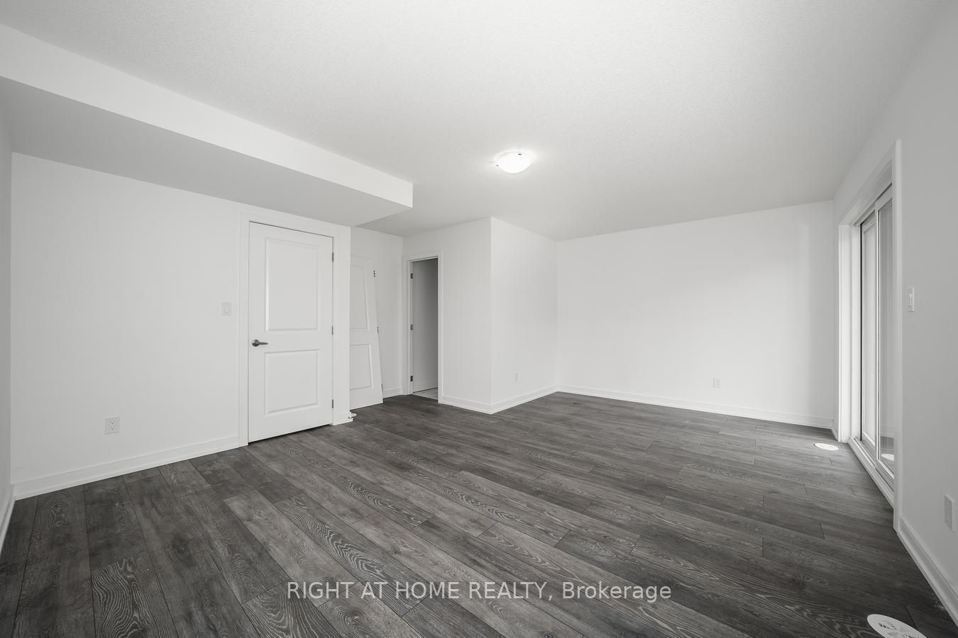 6 Blue Forest Crescent Property Photo 5