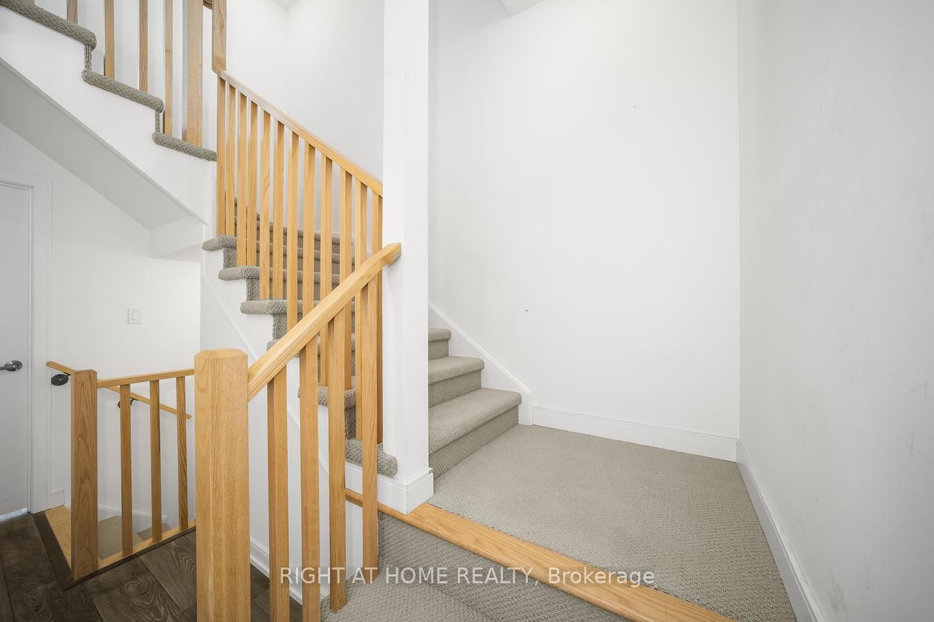 6 Blue Forest Crescent Property Photo 8