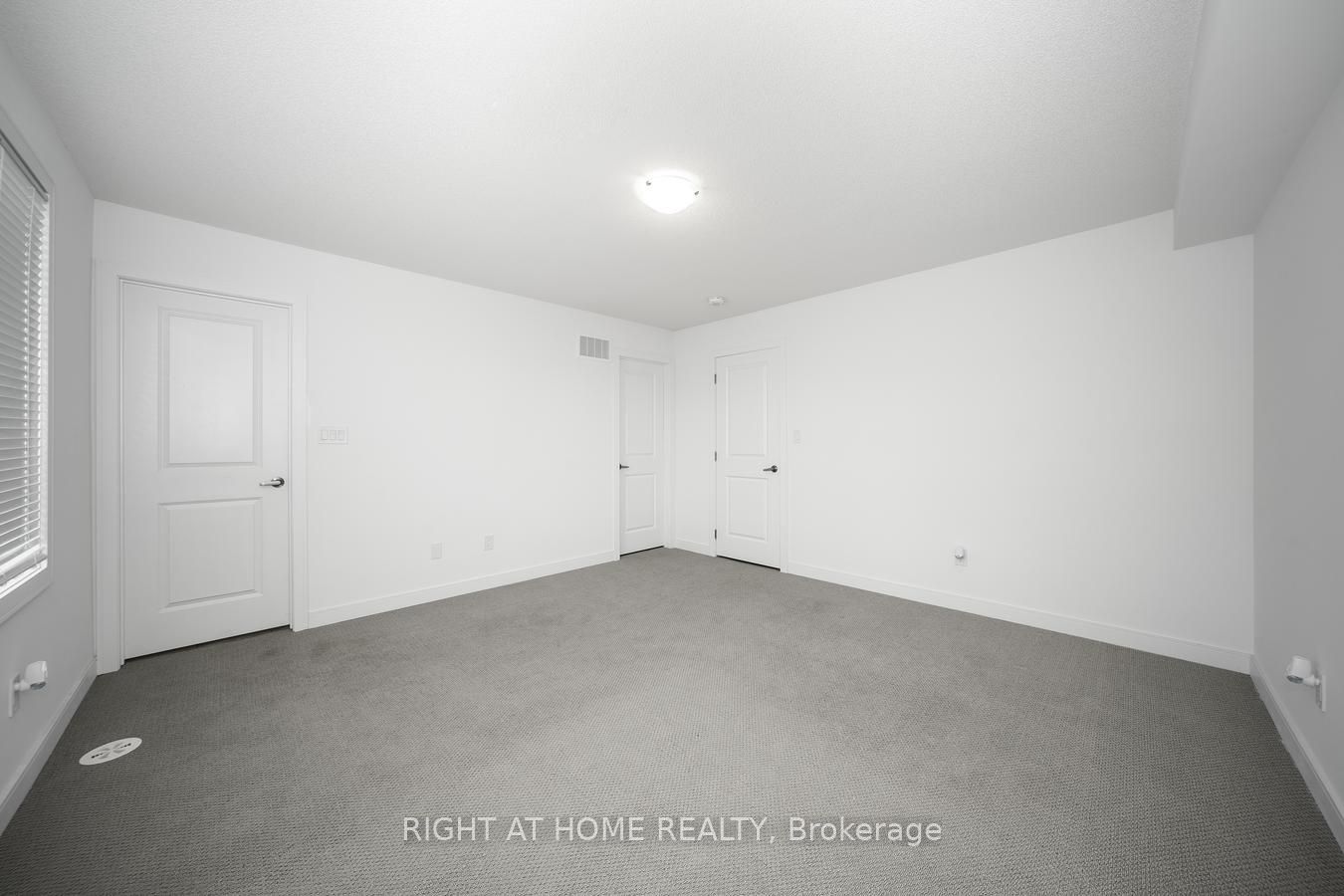 6 Blue Forest Crescent Property Photo 26