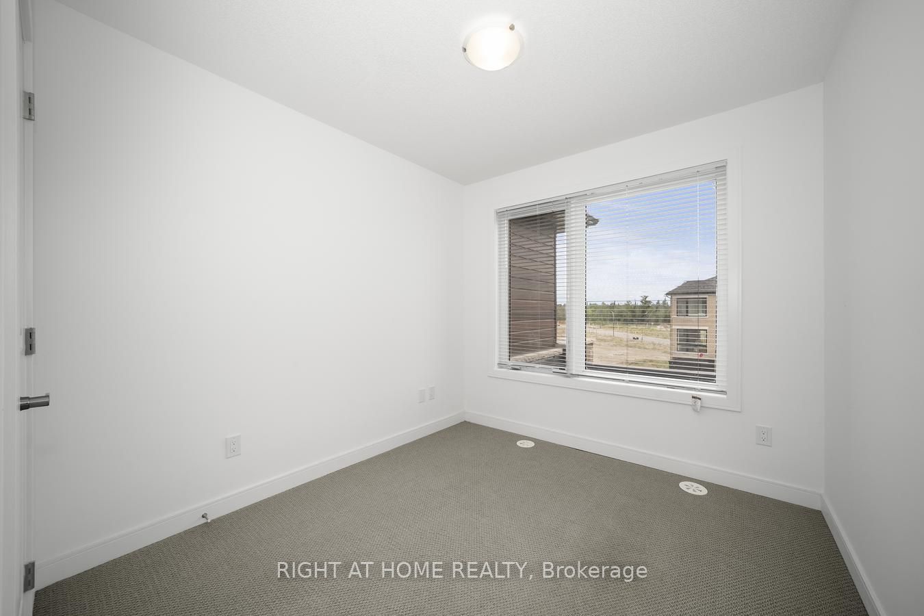 6 Blue Forest Crescent Property Photo 28