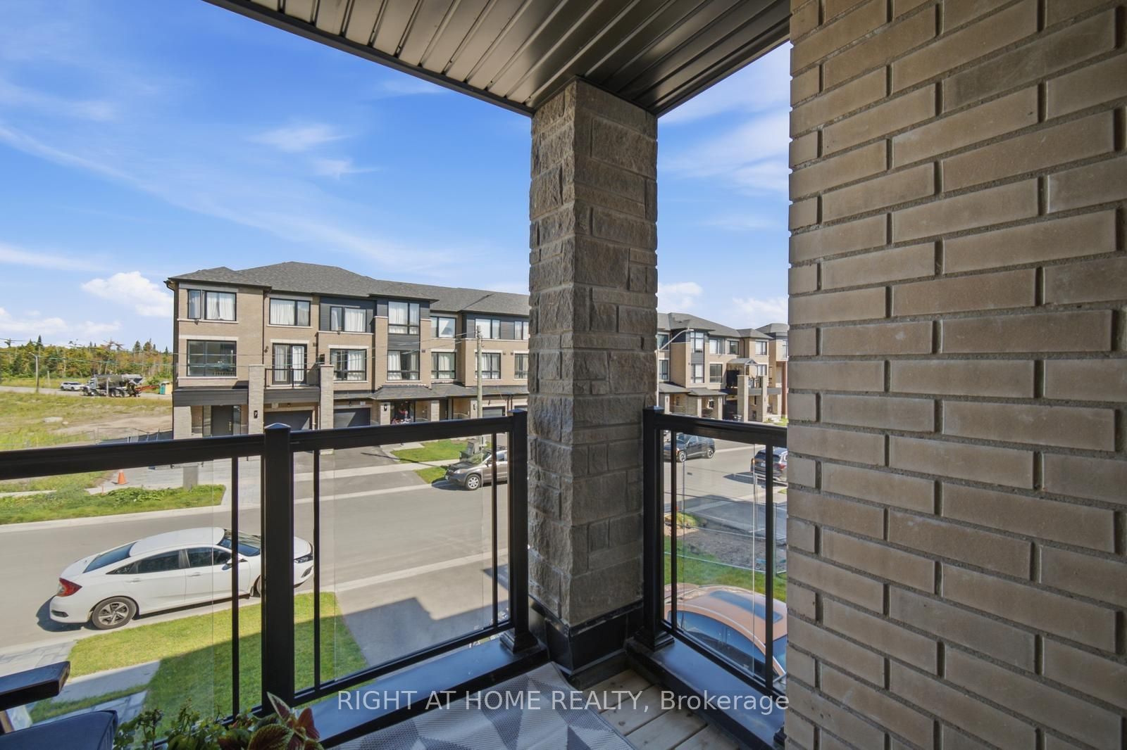 6 Blue Forest Crescent Property Photo 38