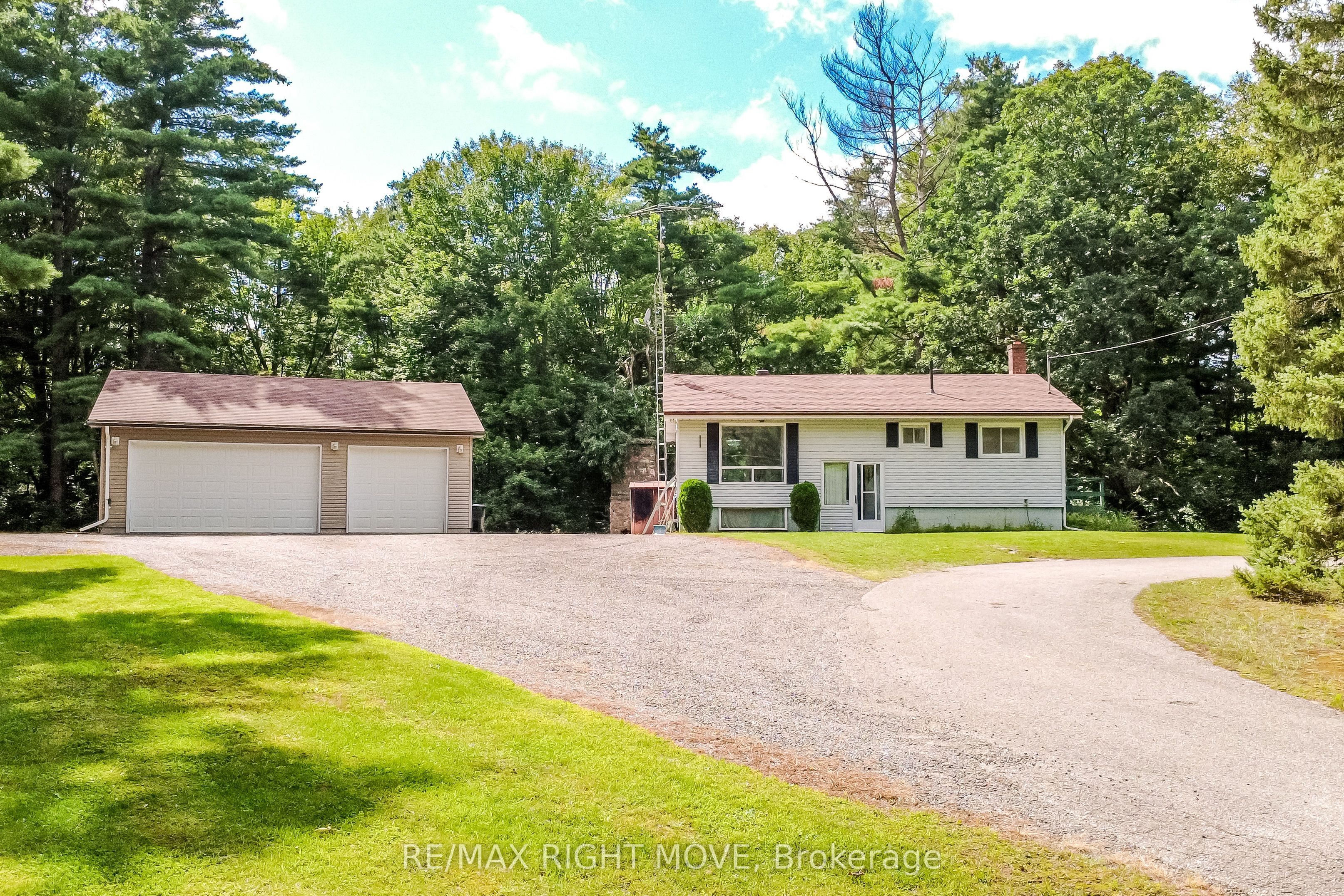 4411 Canal Road Property Photo 1