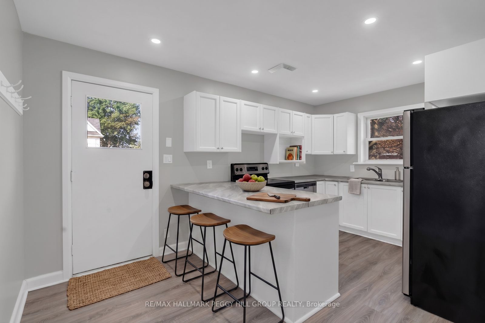 19 Alfred Street Property Photo 2