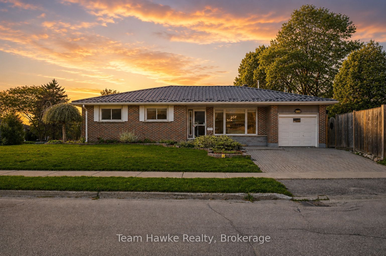 958 Montreal Street Property Photo 1