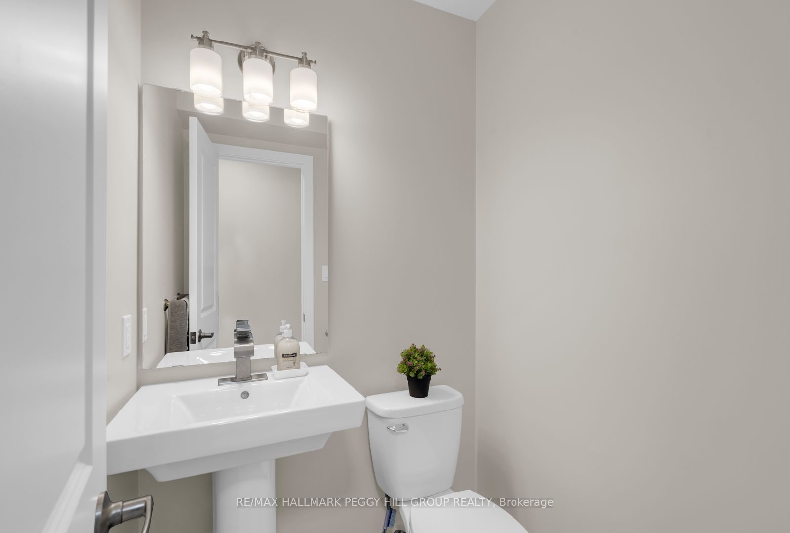 91 Coughlin Road 19 Property Photo 6