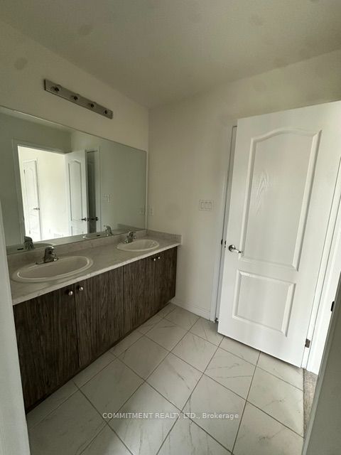 14 Shapira Avenue Property Photo 29