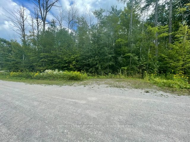 7865 Pineridge Road Property Photo 1