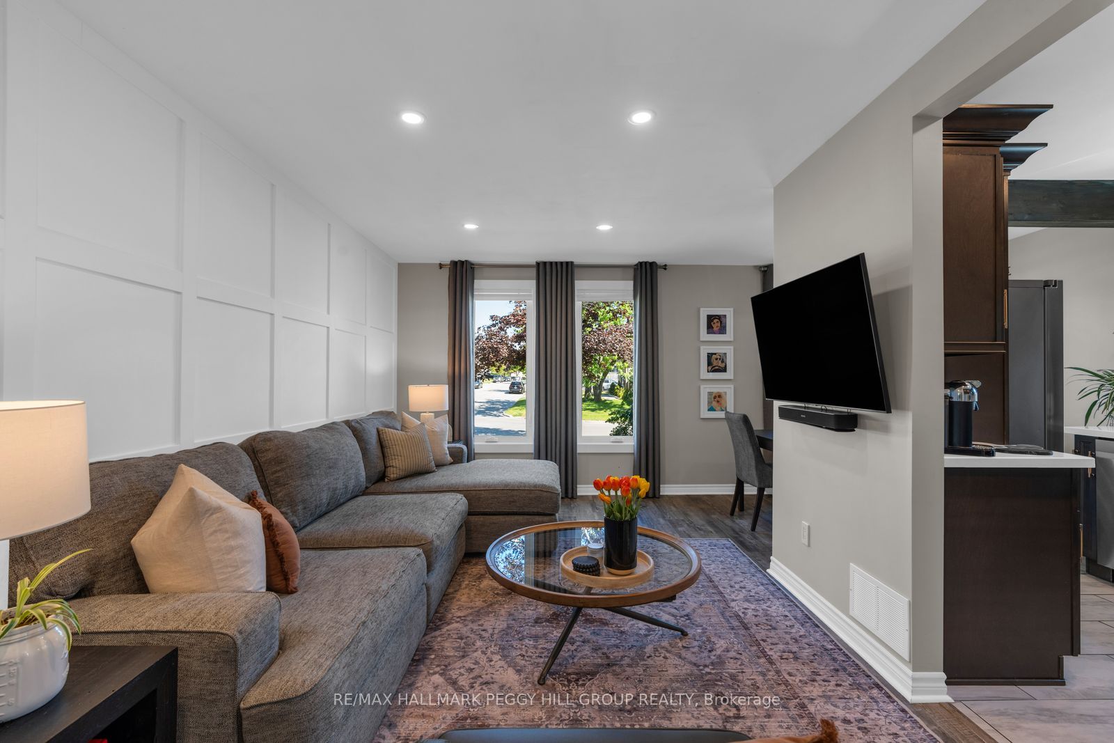 19 Austen Lane Property Photo 7